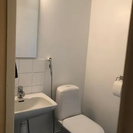 Two Bedroom 2,2km From Bus Station Appartement *